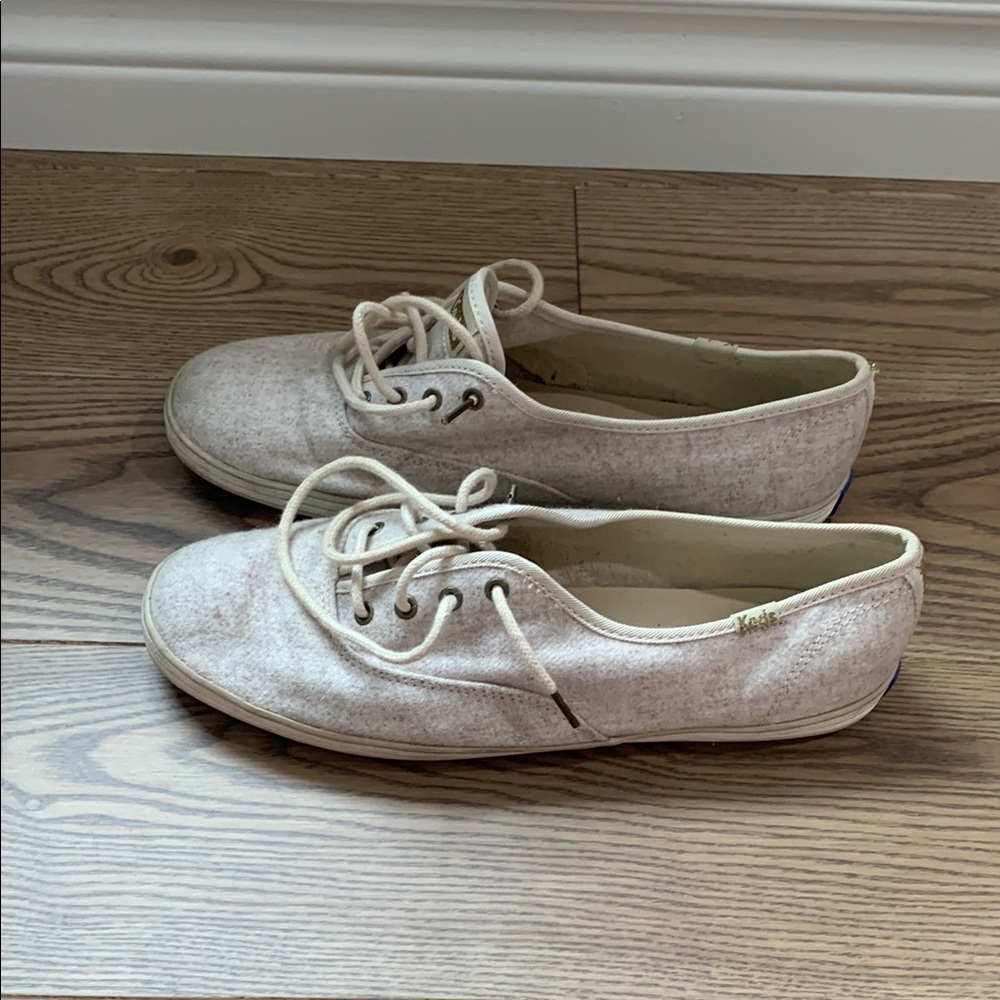 Beige keds